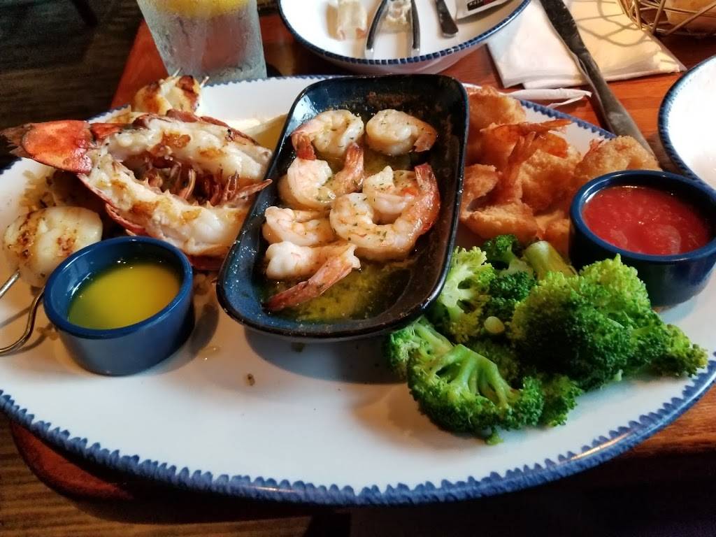 Red Lobster | restaurant | 1200 Vestal Pkwy E, Vestal, NY 13850, USA | 6077543787 OR +1 607-754-3787