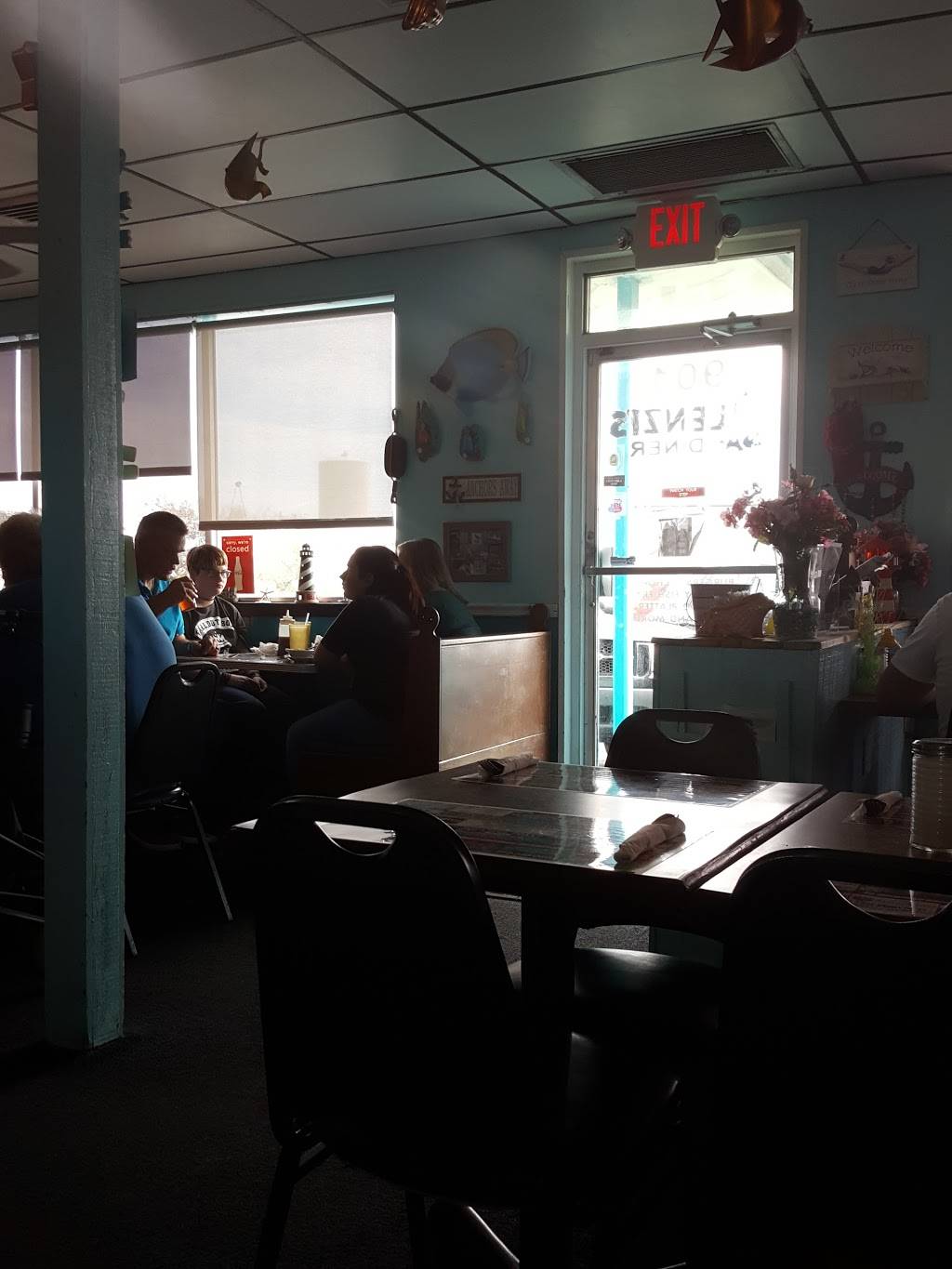 Lenzis Diner | restaurant | 901 Ave D, Fort Pierce, FL 34950, USA | 7724610221 OR +1 772-461-0221