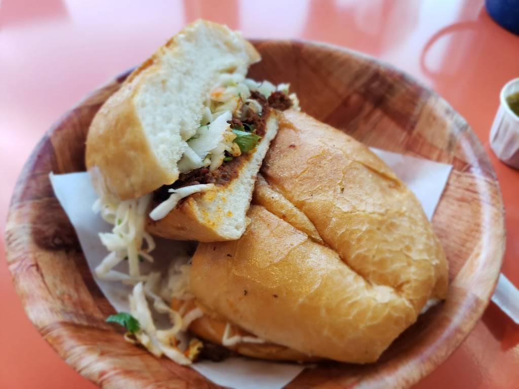 Salsa Limón | restaurant | 1465 W Magnolia Ave, Fort Worth, TX 76104, USA | 6822504842 OR +1 682-250-4842