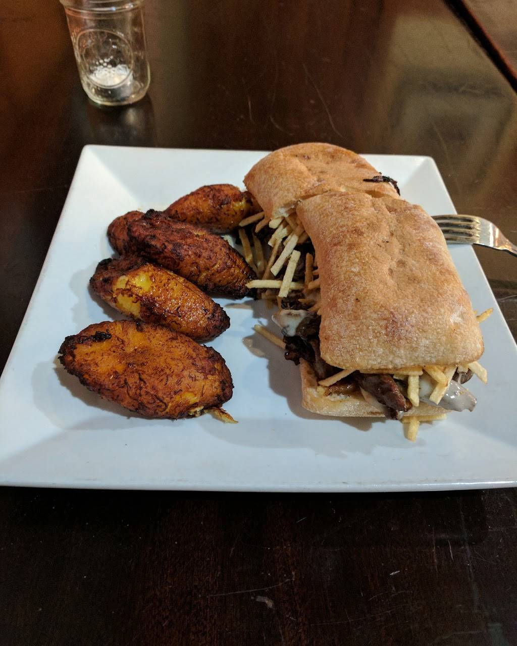 Ron Y Lechón | restaurant | 7512 Broadway, North Bergen, NJ 07047, USA | 2014729450 OR +1 201-472-9450