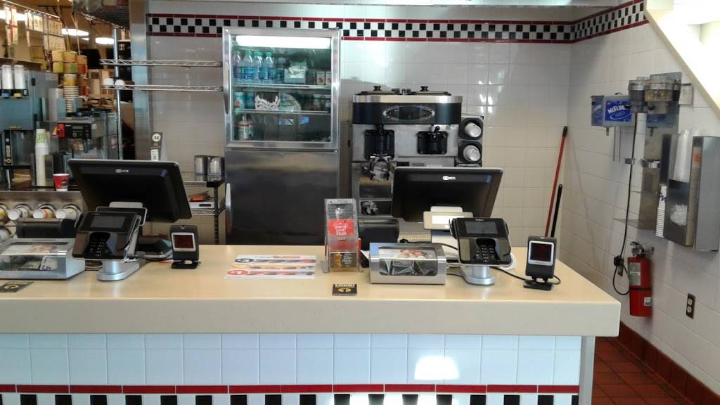 McDonalds | cafe | 7575 Auburn Rd, Concord, OH 44077, USA | 4403577078 OR +1 440-357-7078