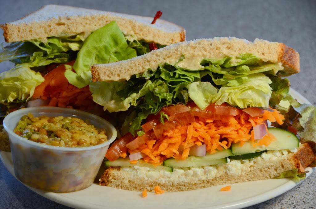 Cafe Julia | cafe | 561 Huron St, South Haven, MI 49090, USA | 2696397988 OR +1 269-639-7988