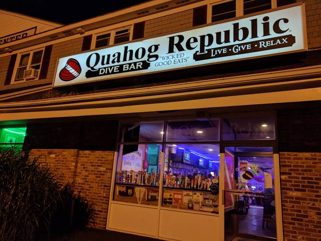 Quahog Republic | restaurant | 97 Spring Bars Rd, Falmouth, MA 02540, USA | 5085404111 OR +1 508-540-4111