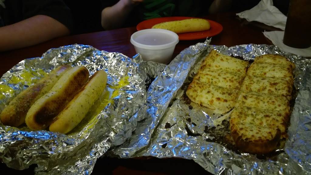 Twisted Tomato | restaurant | 2333 St George Rd, Evansville, IN 47711, USA | 8124012323 OR +1 812-401-2323