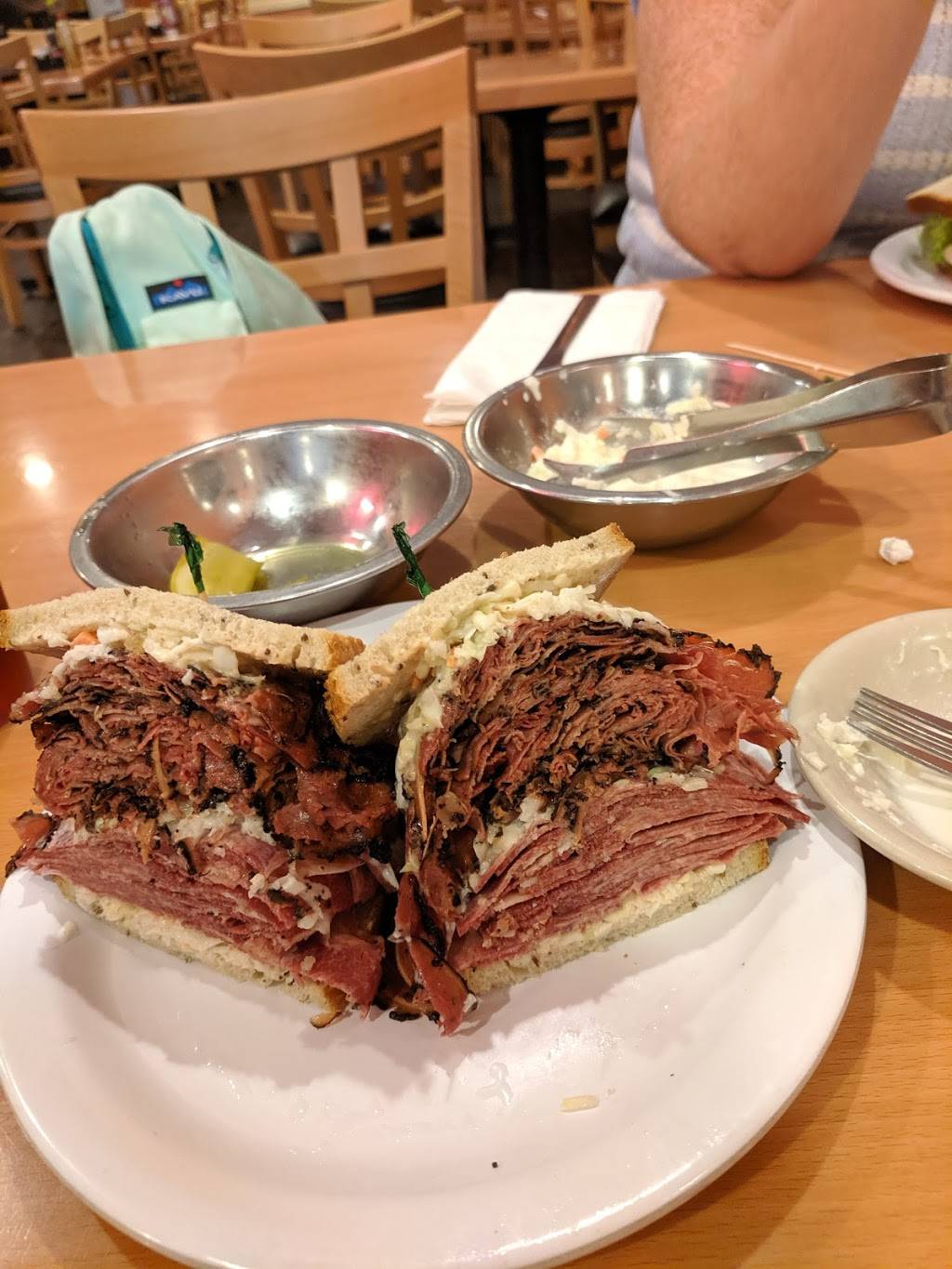 Grubys New York Deli | meal takeaway | 890 William Hilton Pkwy #85, Hilton Head Island, SC 29928, USA | 8438429111 OR +1 843-842-9111