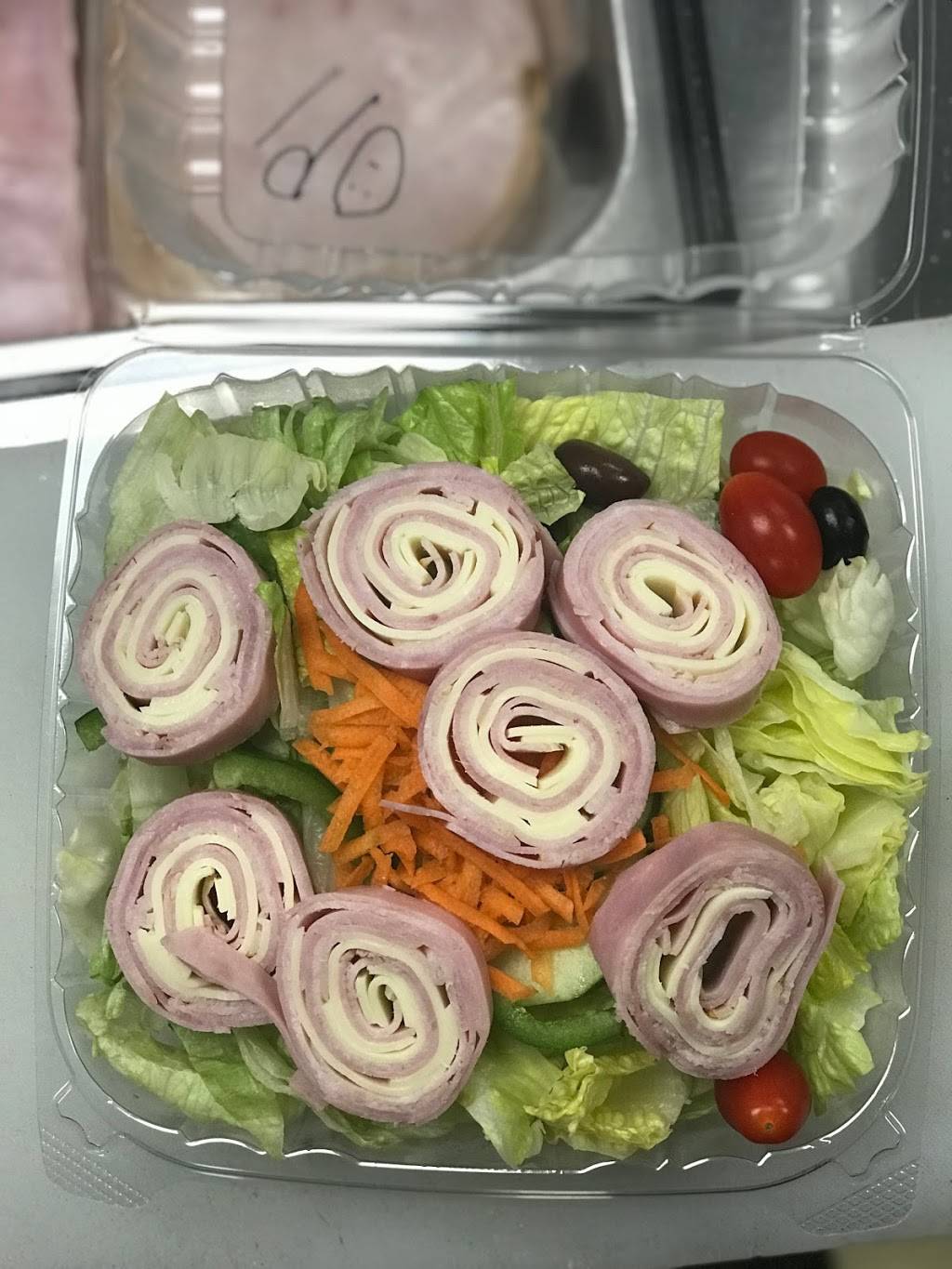 Nicks Place | meal takeaway | 306 Central St, Saugus, MA 01906, USA | 7812318100 OR +1 781-231-8100