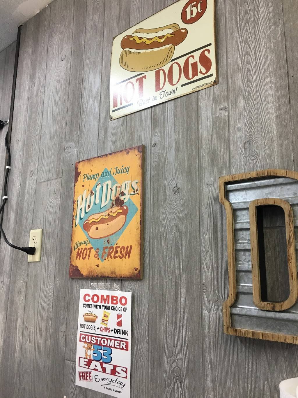 Jus Dawgs | restaurant | 9 Arcade Alley, Nashville, TN 37219, USA | 6159288879 OR +1 615-928-8879