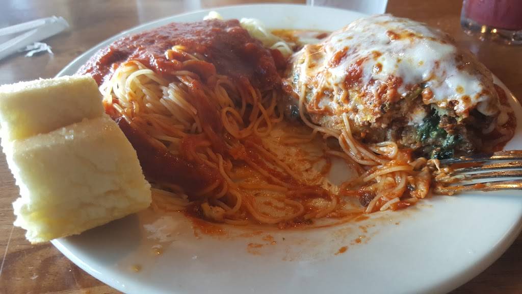 GINOs Restaurant & Bar | restaurant | 10006 Armenia Ave. North, Tampa, FL 33612, USA | 8139331089 OR +1 813-933-1089