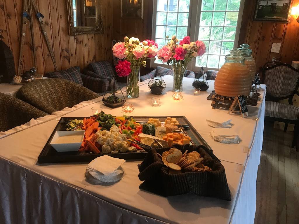 Bonnie View Inn | restaurant | 2713 Kashagawigamog Lake Rd, Minden, ON K0M 1S0, Canada | 8004610347 OR +1 800-461-0347