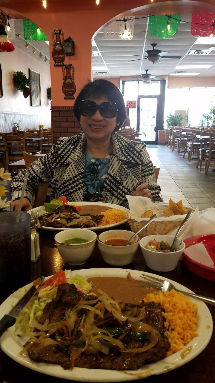La Choza Mexican Grill | restaurant | 7022 N Clark St, Chicago, IL 60626, USA | 7734652162 OR +1 773-465-2162