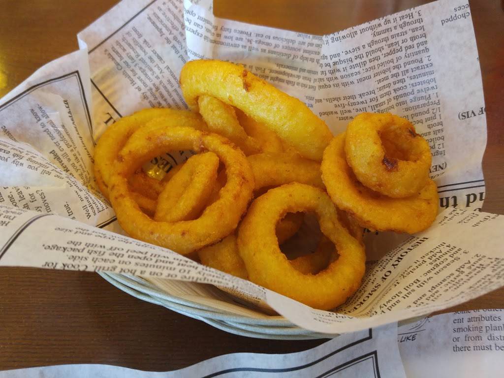 Js Fish & Chips | restaurant | 17205 Leslie St #2, Newmarket, ON L3Y 8Y8, Canada | 9052352600 OR +1 905-235-2600