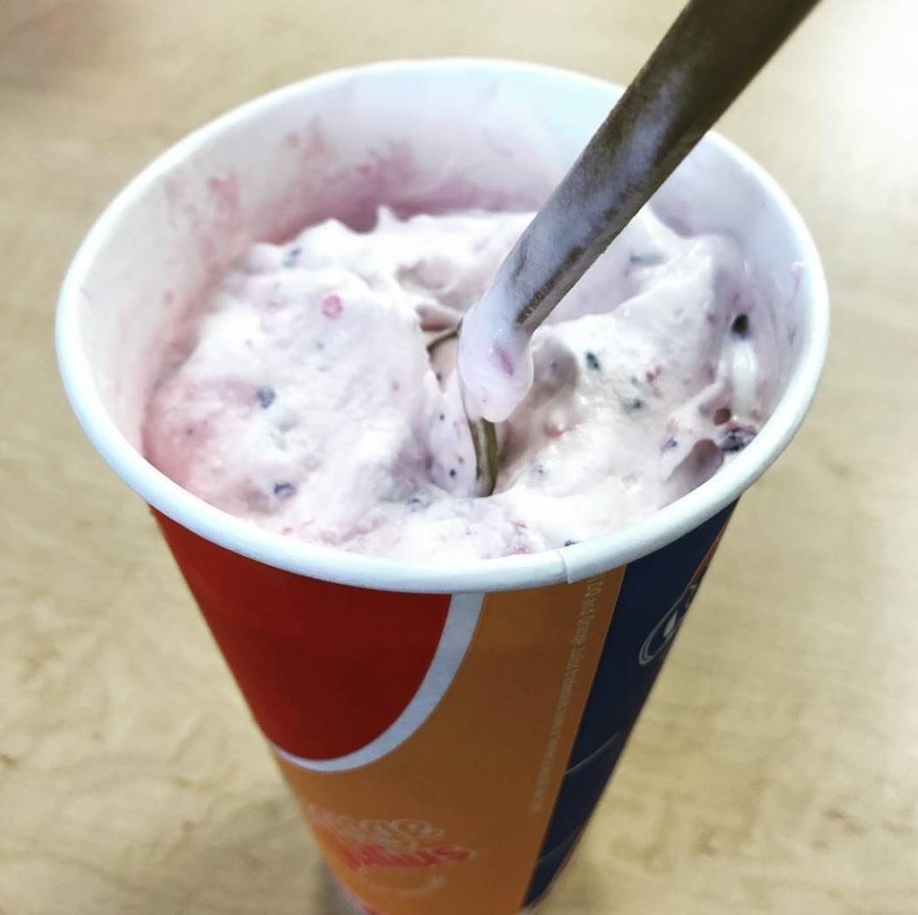 Dairy Queen | restaurant | 4110 Hills and Dales Rd NW, Canton, OH 44708, USA | 3304927747 OR +1 330-492-7747