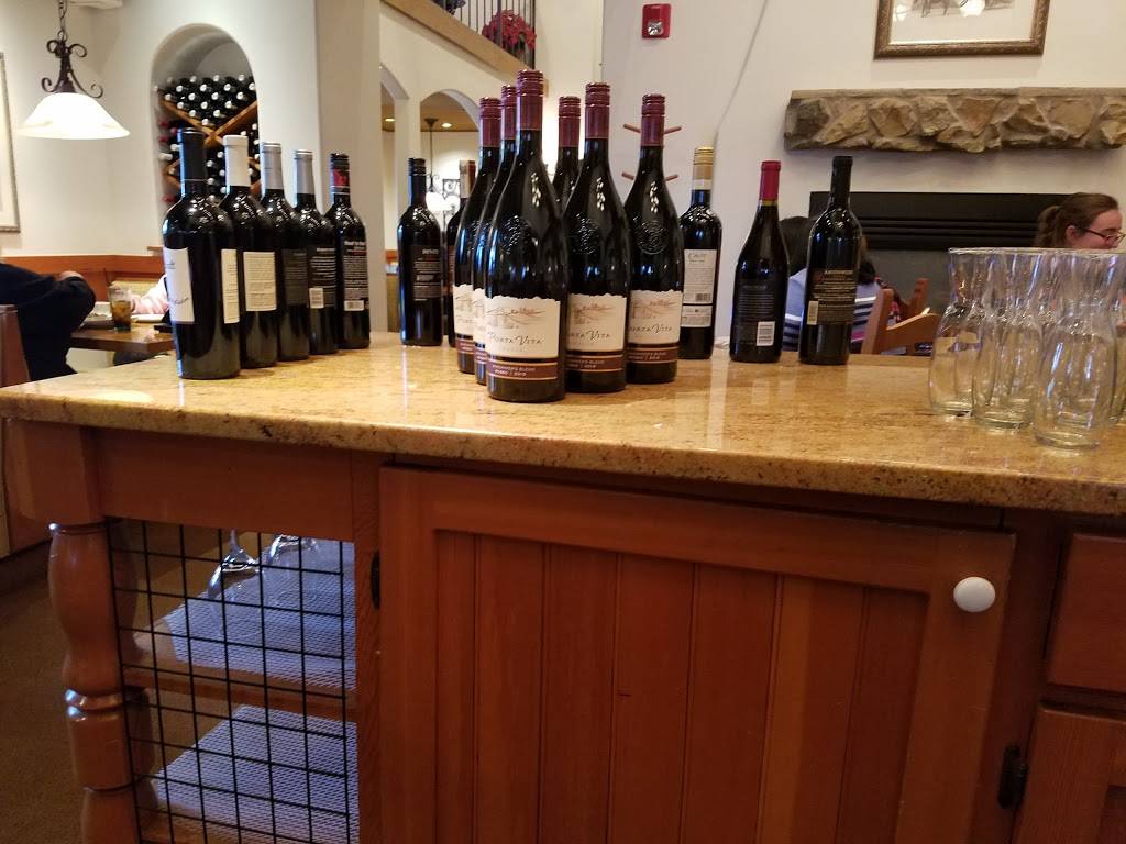 Olive Garden Italian Restaurant | meal takeaway | 1651 E Sternberg Rd, Muskegon, MI 49444, USA | 2317982333 OR +1 231-798-2333