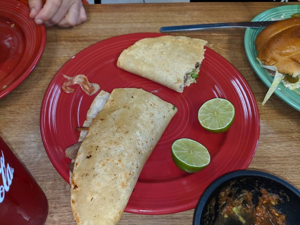 La Perla | restaurant | 821 E Andrew Johnson Hwy, Greeneville, TN 37745, USA | 4236384943 OR +1 423-638-4943