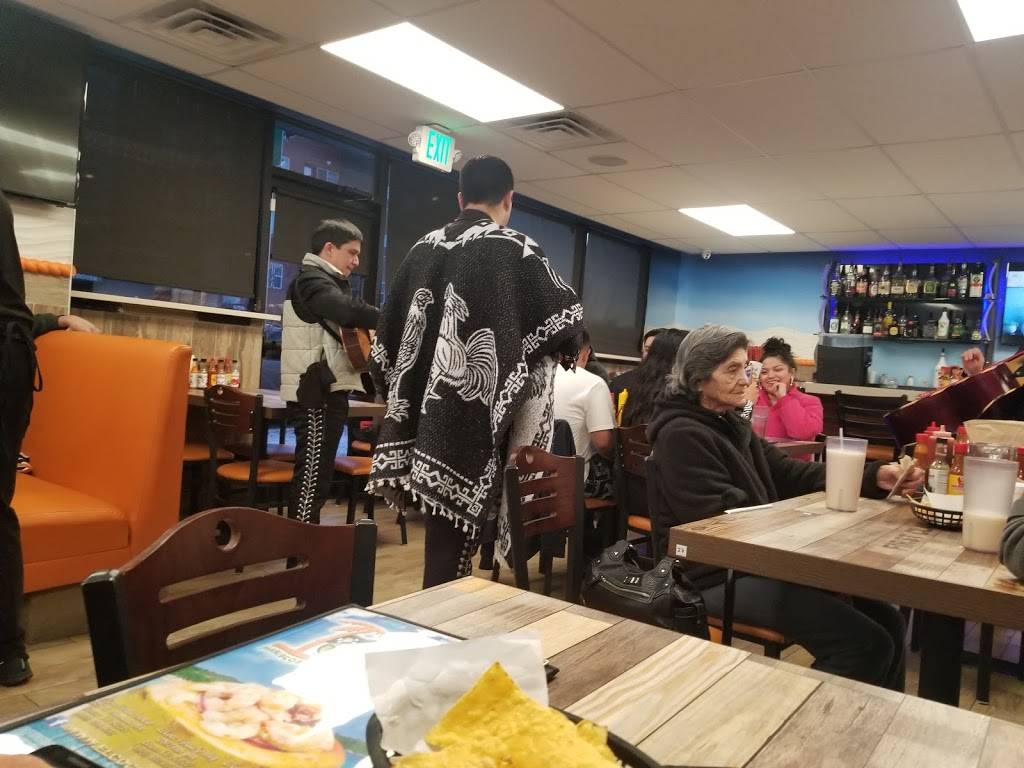 El Coco Pirata | restaurant | 3325 W Alameda Ave, Denver, CO 80219, USA | 3039344133 OR +1 303-934-4133