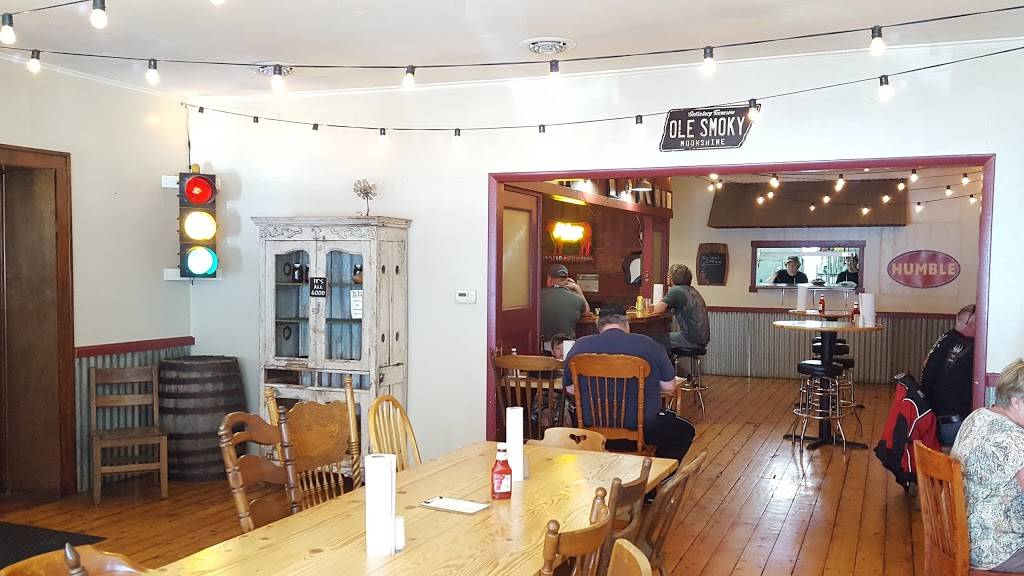 The Humble Hog | restaurant | 125 S Market St, Paxton, IL 60957, USA | 2175791082 OR +1 217-579-1082