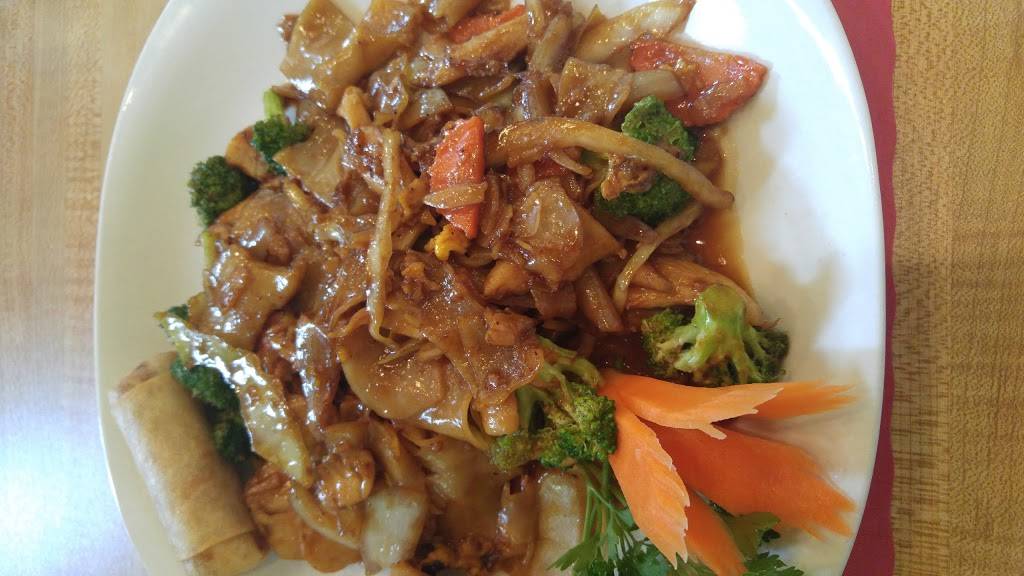 Ekkalak Thai Cuisine | restaurant | 136 Simsbury Rd, Avon, CT 06001, USA | 8604707822 OR +1 860-470-7822