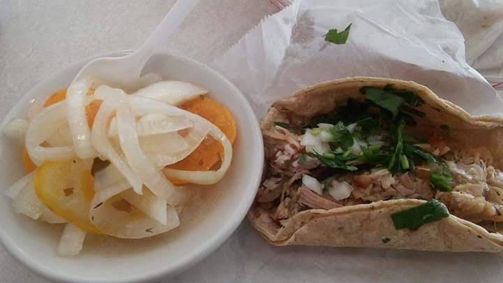 Birriería Y Carnitas El Gallito | restaurant | 7021 N Clark St, Chicago, IL 60626, USA | 7739019067 OR +1 773-901-9067