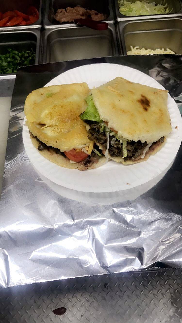 El Gallito Taqueria | restaurant | Houston, TX 77022, USA | 8325634220 OR +1 832-563-4220