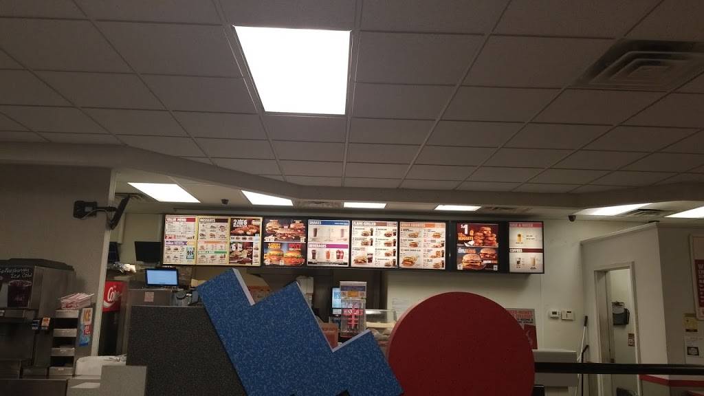 Burger King | restaurant | 120 Meridian Dr, New Richmond, WI 54017, USA | 7152463138 OR +1 715-246-3138