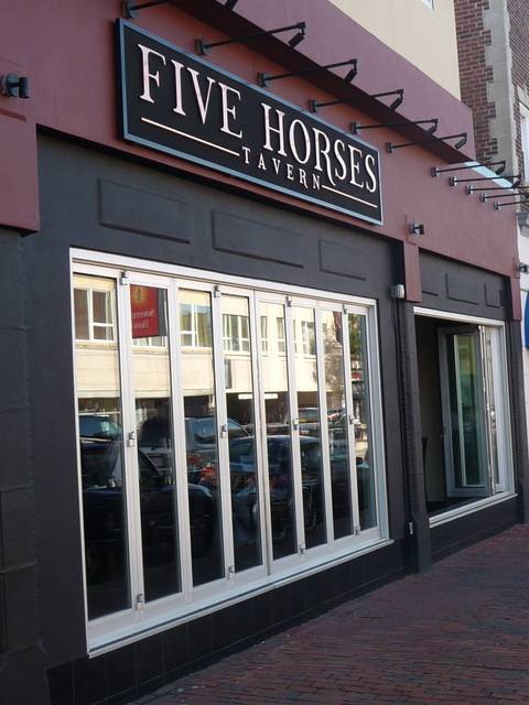 Five Horses Tavern | restaurant | 400 Highland Ave, Somerville, MA 02144, USA | 6177641655 OR +1 617-764-1655
