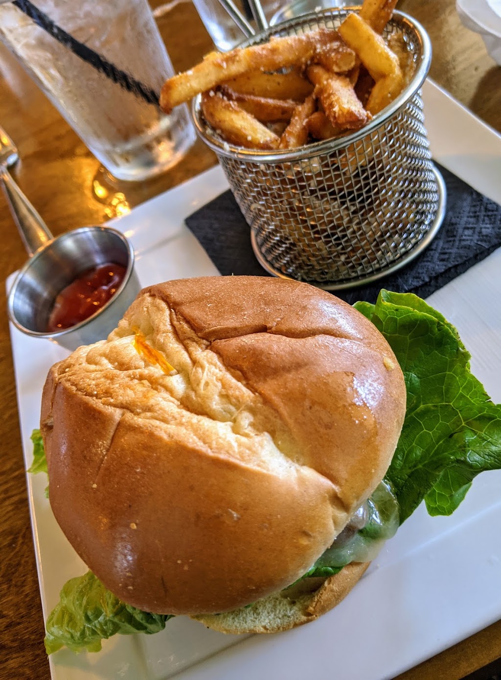 Claudios Bistro | restaurant | 206 A S Main St, Woodruff, SC 29388, USA | 8644768800 OR +1 864-476-8800