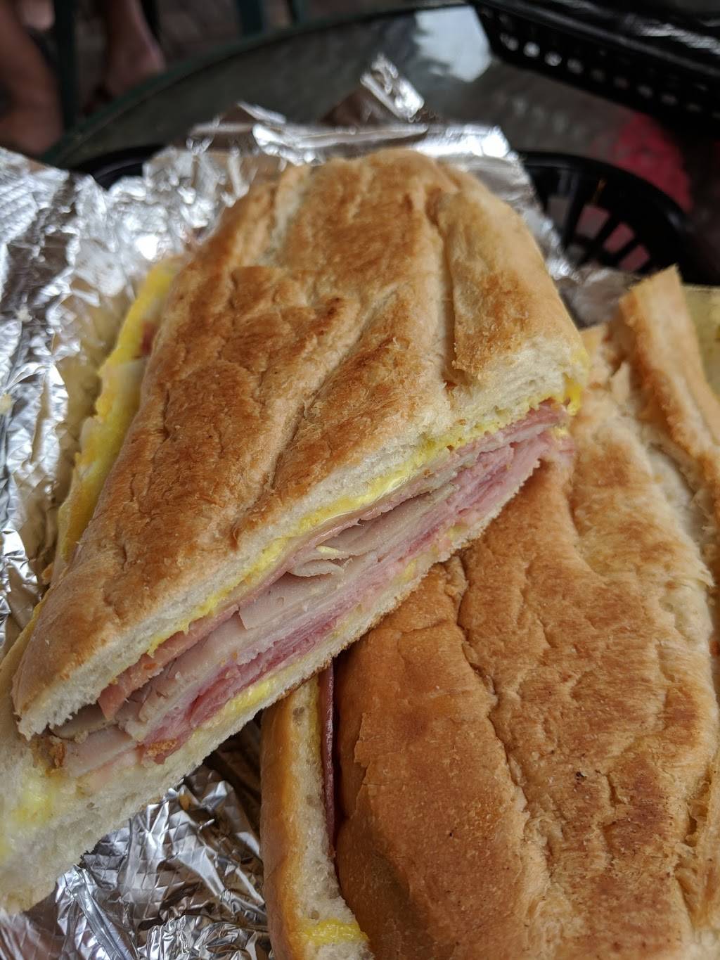 Floridian Restaurant | meal takeaway | 230 107th Ave, Treasure Island, FL 33706, USA | 7273676662 OR +1 727-367-6662