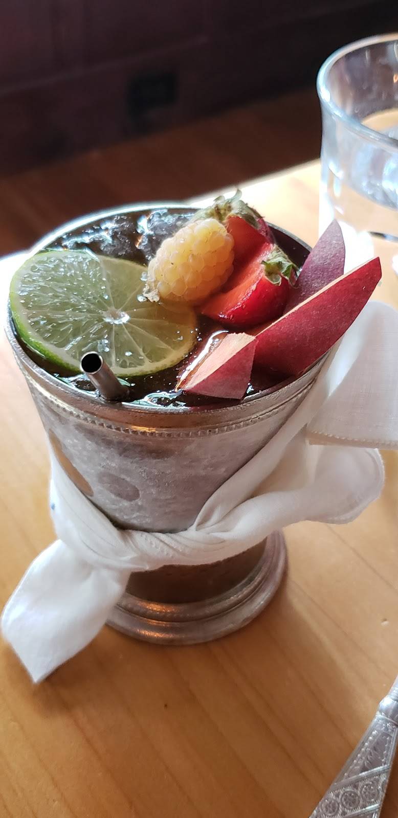 Bull Valley Roadhouse | restaurant | 14 Canyon Lake Dr, Port Costa, CA 94569, USA | 5107871135 OR +1 510-787-1135