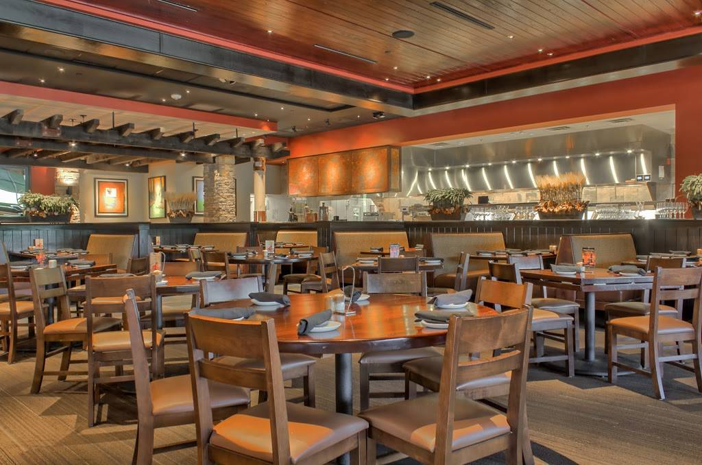 Firebirds Wood Fired Grill | restaurant | 440 S 68th St, West Des Moines, IA 50266, USA | 5152598540 OR +1 515-259-8540