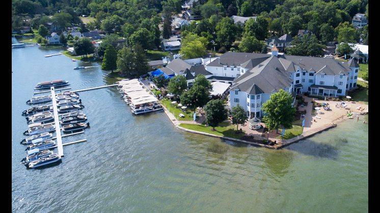 Oakwood Resort | restaurant | 702 E Lake View Rd, Syracuse, IN 46567, USA | 5744577100 OR +1 574-457-7100