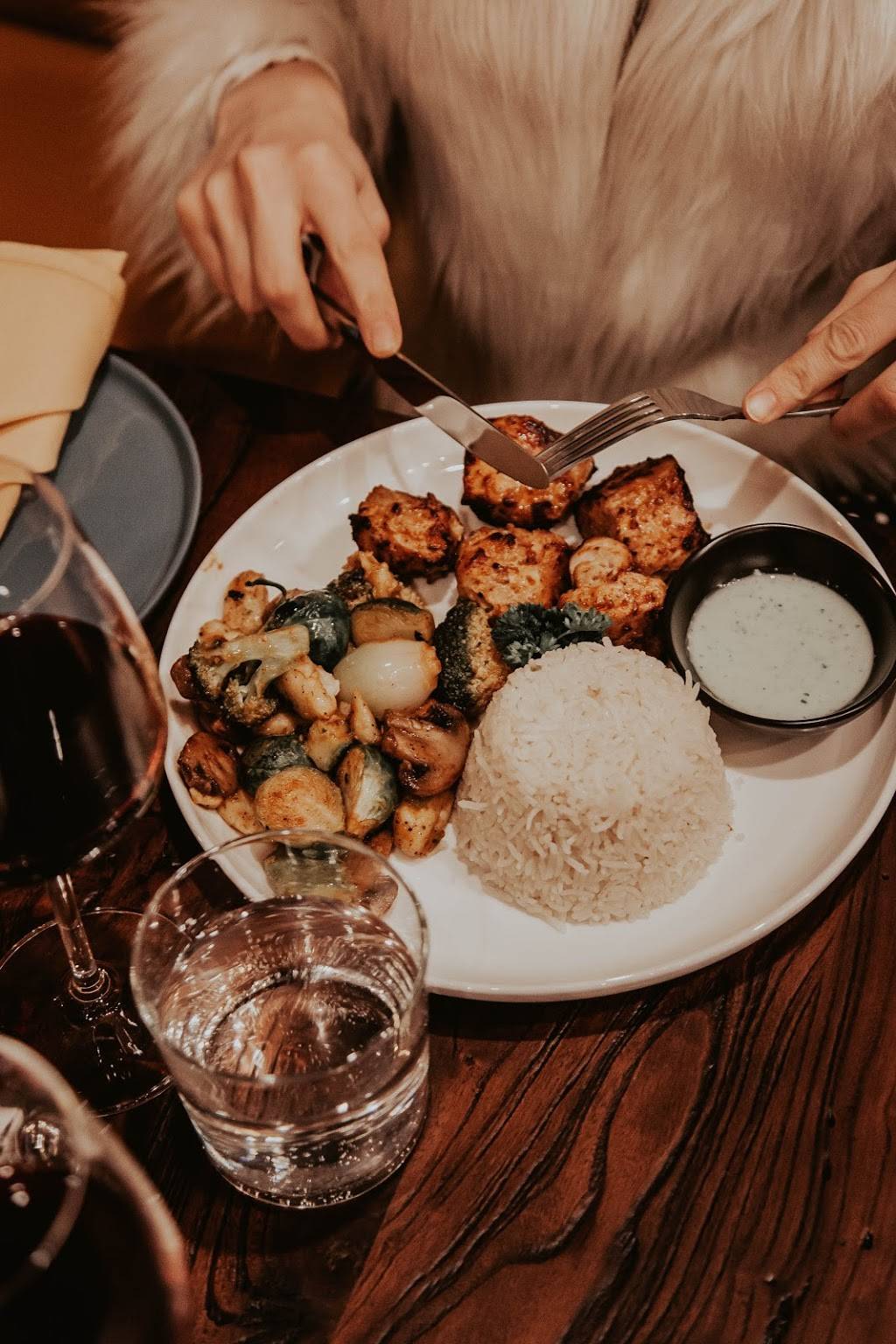 Black & Caspian | restaurant | 2908 N Broadway, Chicago, IL 60657, USA | 7737998836 OR +1 773-799-8836