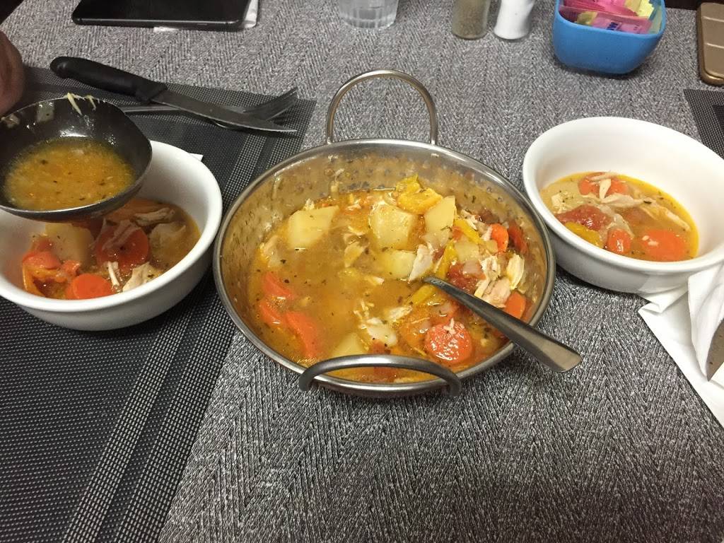 Old Town Grill | restaurant | 9845 Tecumseh Rd E, Windsor, ON N8R 1A5, Canada | 5197357888 OR +1 519-735-7888