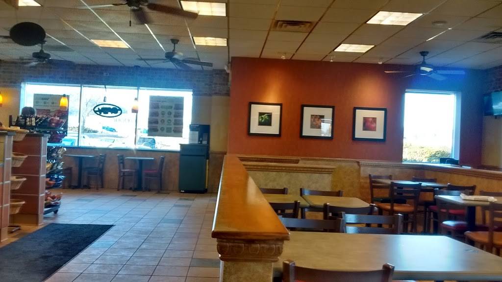 Subway | restaurant | 1583 Paulson Rd, River Falls, WI 54022, USA | 7154262544 OR +1 715-426-2544