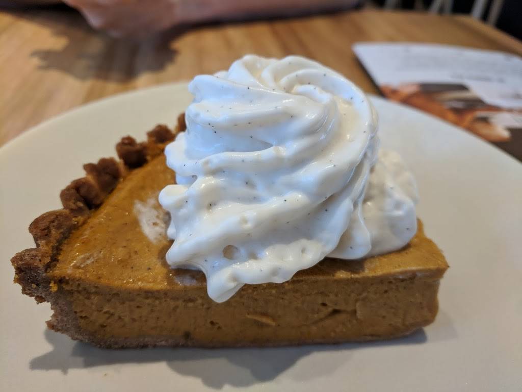 True Food Kitchen | restaurant | Vertis Green Hills |, 3996 Hillsboro Pike, Nashville, TN 37215, USA | 6153837333 OR +1 615-383-7333