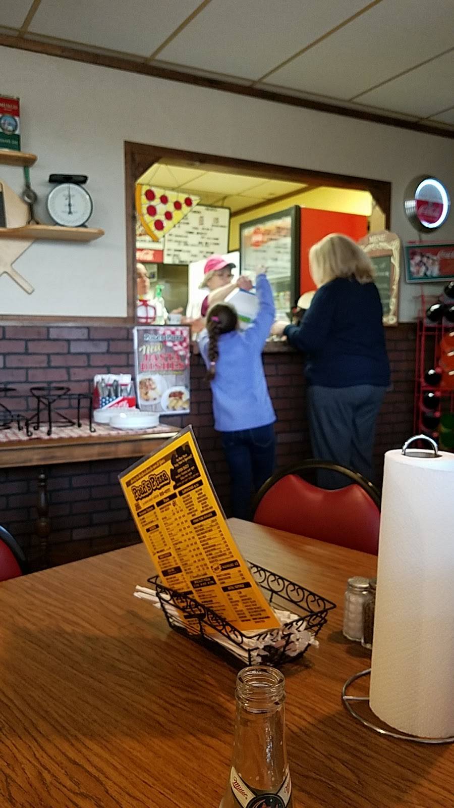 Poads Pizza | restaurant | 752 Grand Ave, Hartford, WI 53027, USA | 2626730777 OR +1 262-673-0777