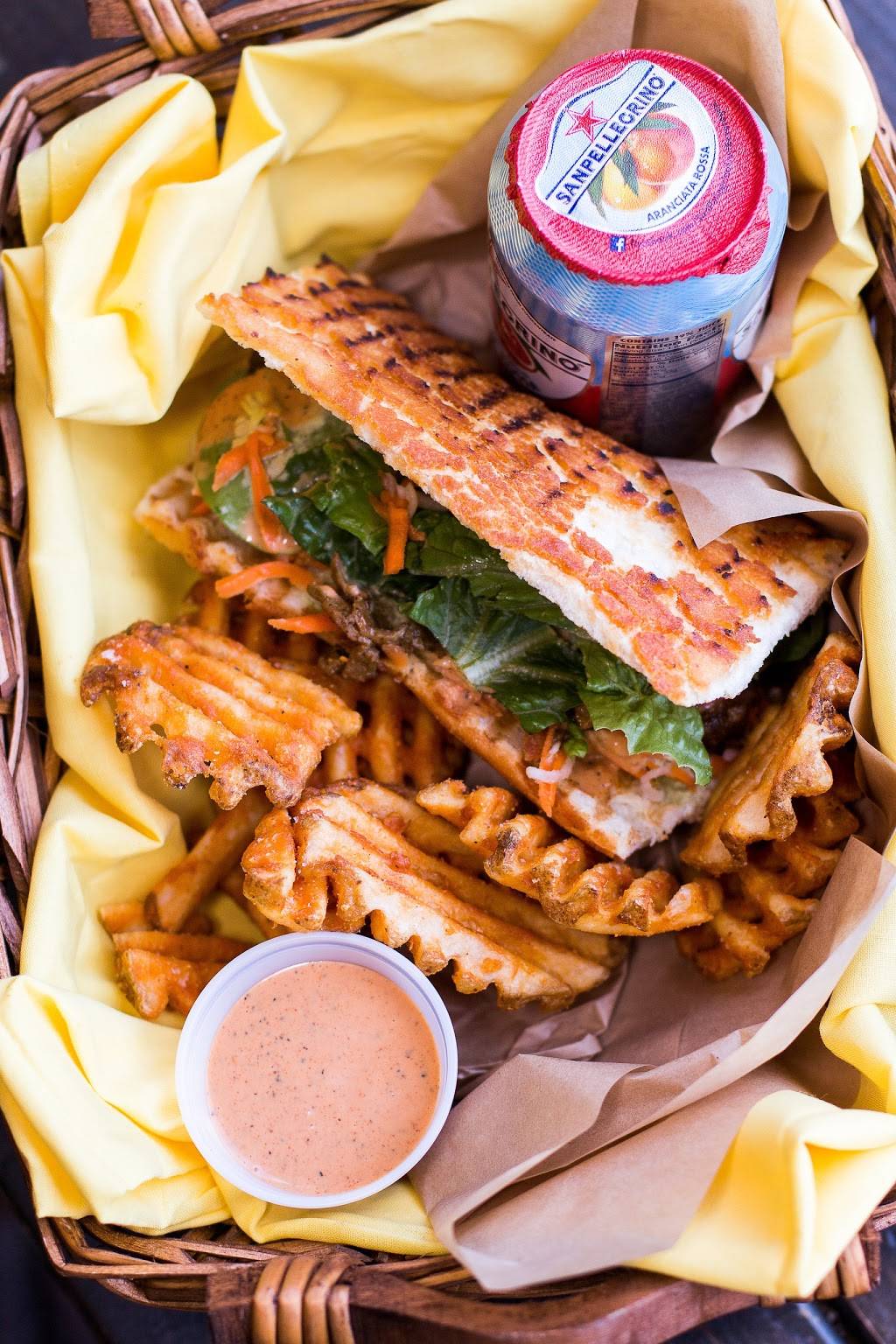 Heritage Eats (Napa) | restaurant | 3824 Bel Aire Plaza, Napa, CA 94558, USA | 7072263287 OR +1 707-226-3287