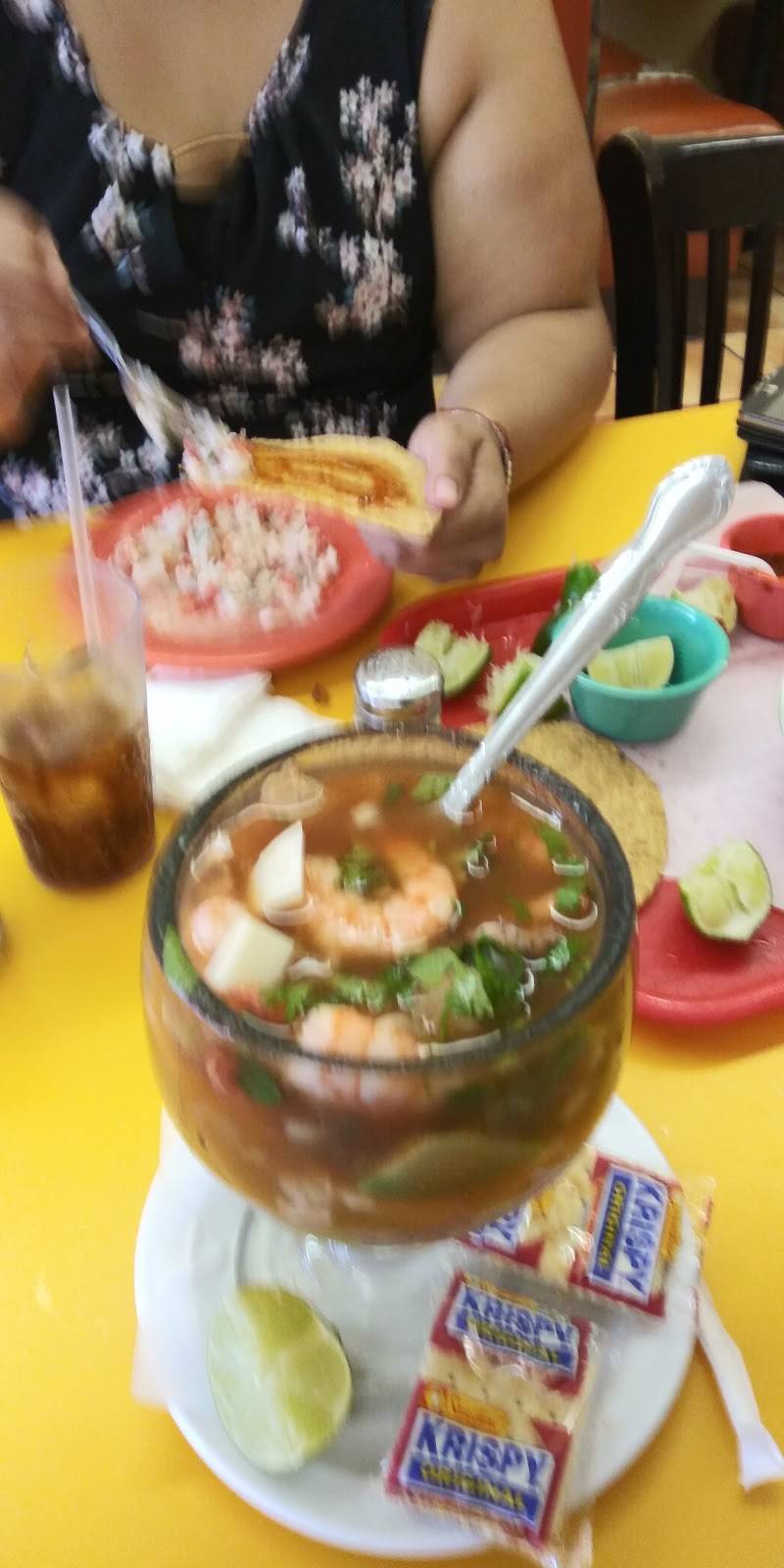 MARISCOS EL 7 MARES | restaurant | 12202 Paramount Blvd, Downey, CA 90242, USA | 5628698494 OR +1 562-869-8494