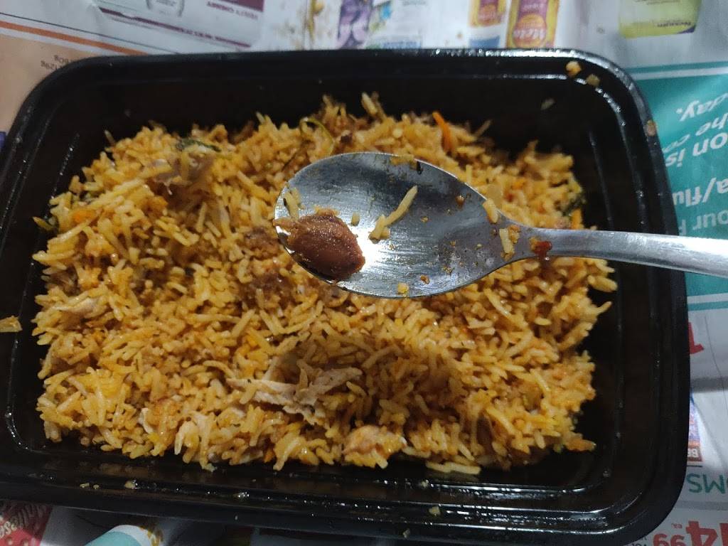 Desi Corner | meal takeaway | 40 Dundas St E, Mississauga, ON L5A 1W2, Canada | 9052757501 OR +1 905-275-7501