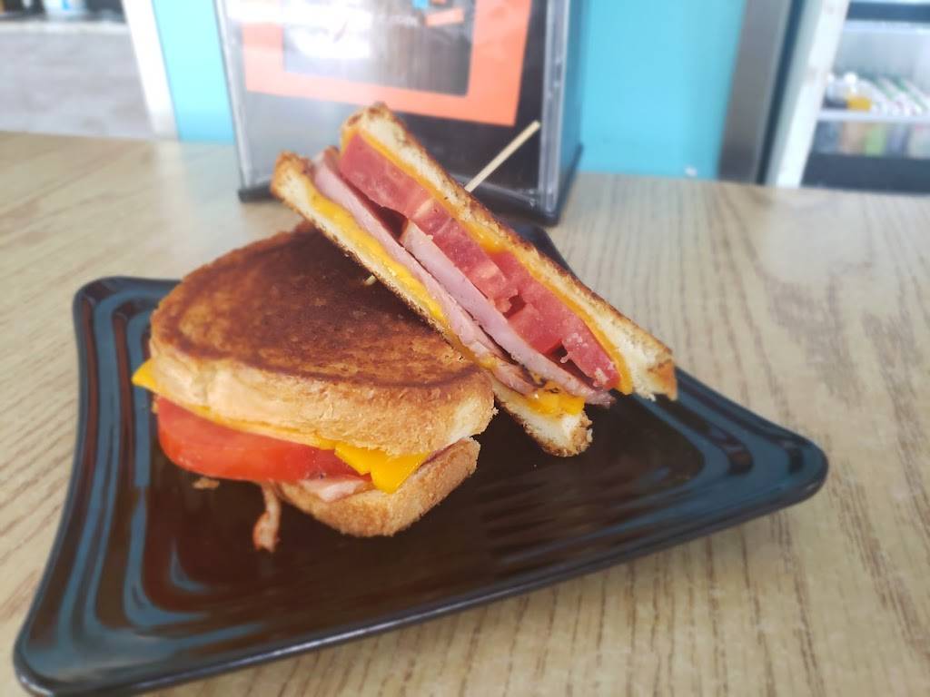 Beach Box Cafe | restaurant | 9020 Gulf Shore Dr, Naples, FL 34108, USA | 2396316080 OR +1 239-631-6080