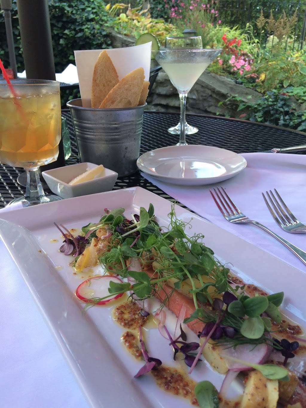 North Plank Road Tavern | restaurant | 30 Plank Rd, Newburgh, NY 12550, USA | 8455625031 OR +1 845-562-5031