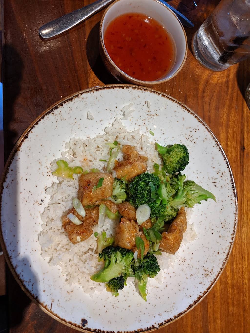 Lazy Dog Restaurant & Bar | restaurant | 1202 Camino Del Rio N, San Diego, CA 92108, USA | 6194816191 OR +1 619-481-6191