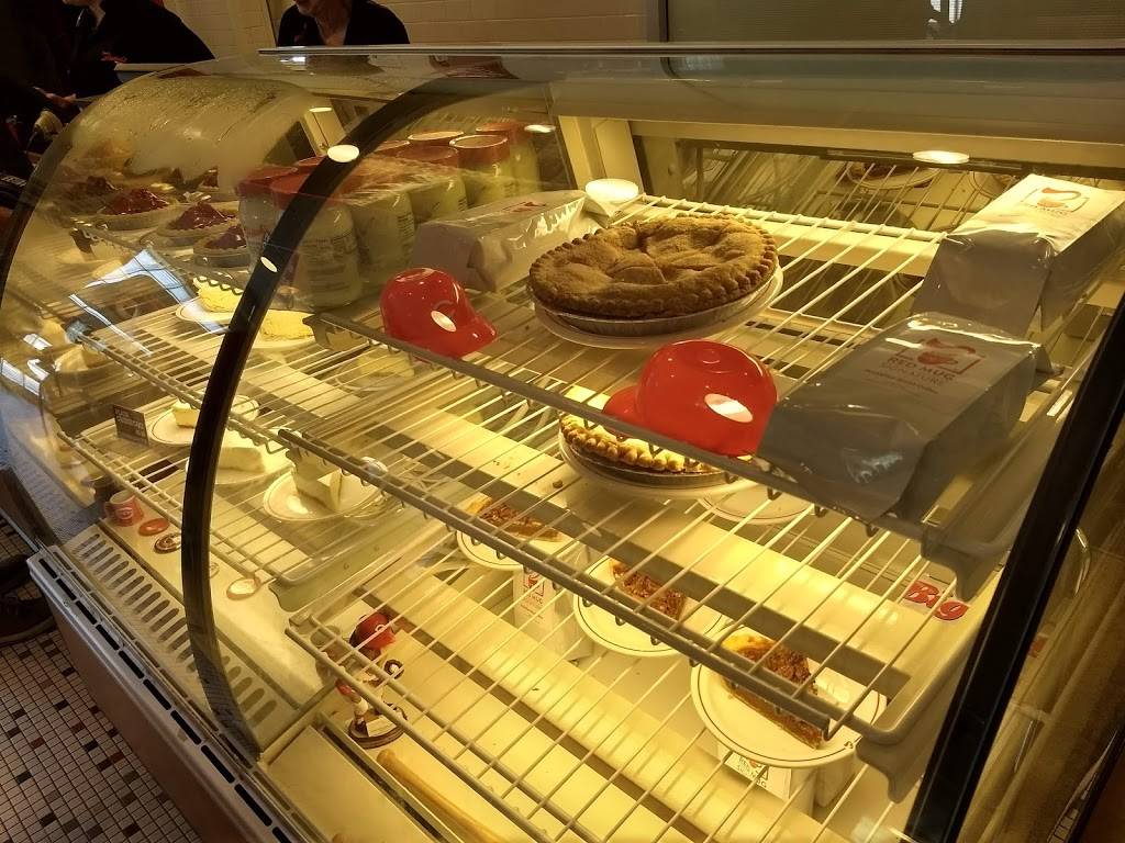 Frischs Big Boy | restaurant | 1020 W Eads Pkwy, Lawrenceburg, IN 47025, USA | 8125373173 OR +1 812-537-3173