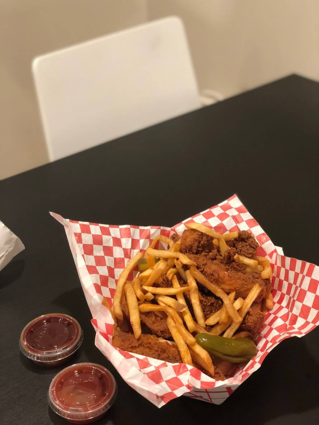 CJs Chicken | restaurant | 229 S Western Ave, Chicago, IL 60612, USA | 7732190606 OR +1 773-219-0606