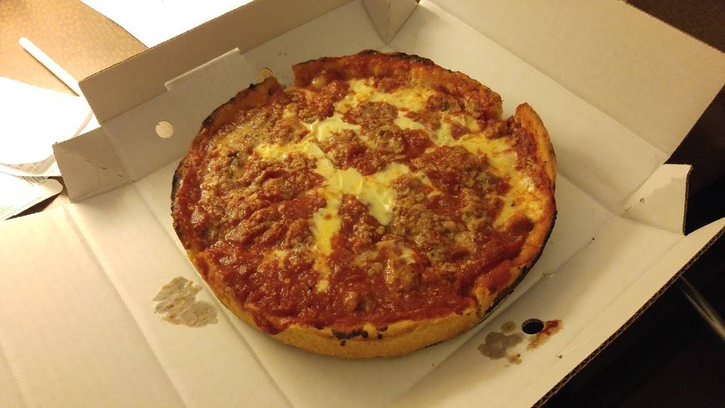 Lou Malnatis Pizzeria | meal delivery | 3223 Lake Ave, Wilmette, IL 60091, USA | 8472565780 OR +1 847-256-5780