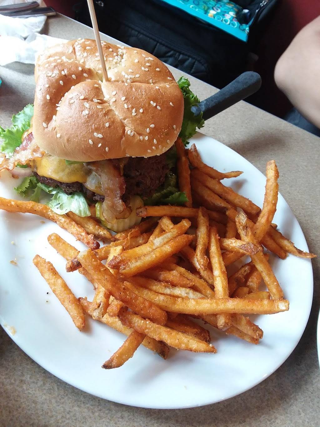 Dennys | restaurant | 41196 Big Bear Blvd, Big Bear Lake, CA 92315, USA | 9098667842 OR +1 909-866-7842