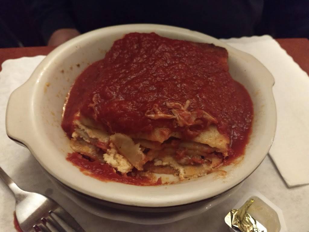 Arnies Restaurant | restaurant | 20 Margaret St, Plattsburgh, NY 12901, USA | 5185633003 OR +1 518-563-3003