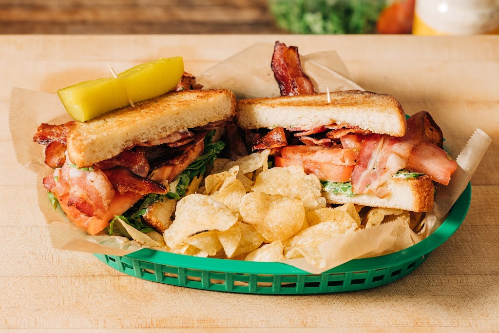 GiGis Deli | restaurant | 2327 N St Marys St, San Antonio, TX 78212, USA | 5024302101 OR +1 502-430-2101