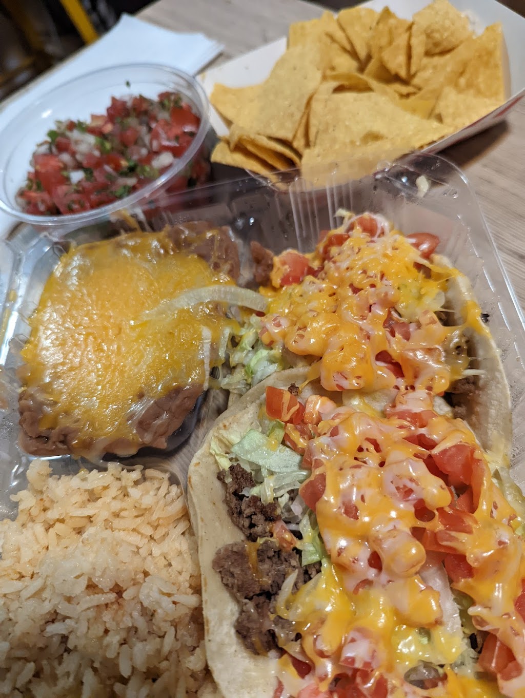 El Taco Loco Shop | restaurant | 17770 Pilkington Rd, Lake Oswego, OR 97035, USA | 5039088488 OR +1 503-908-8488