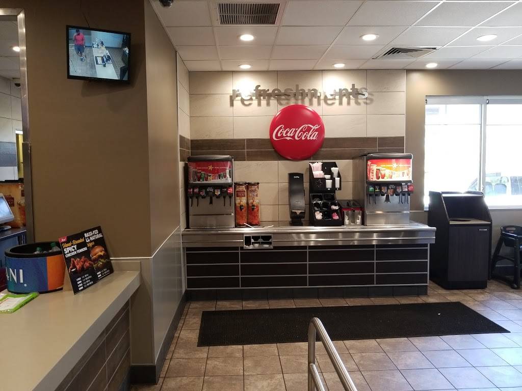 Hardees / Red Burrito | restaurant | 675 Nautica Dr, Jacksonville, FL 32218, USA | 9047512841 OR +1 904-751-2841