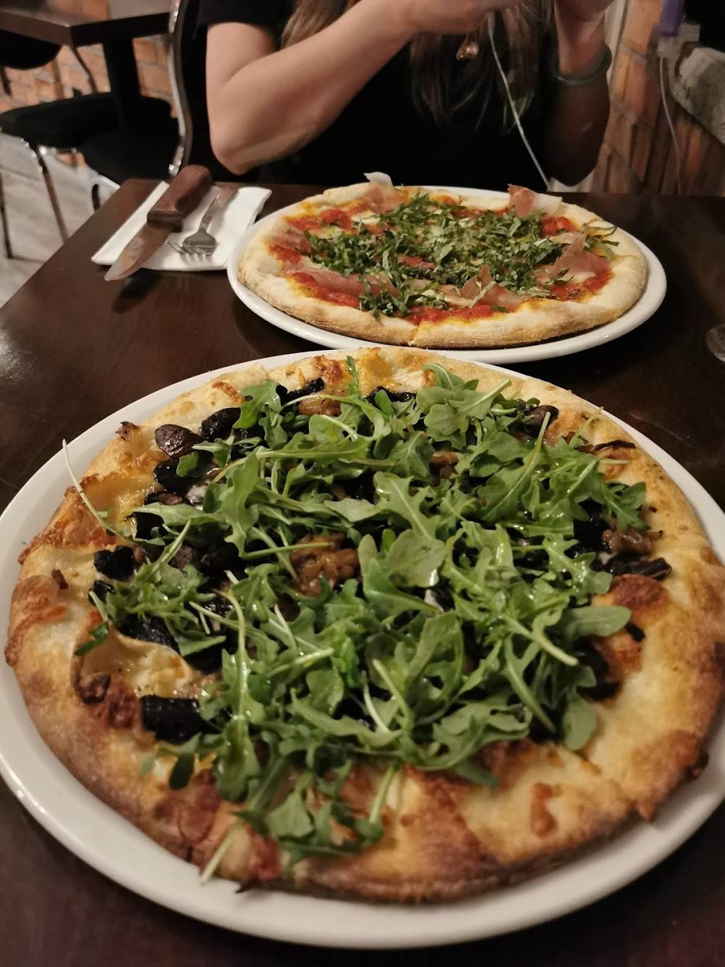 Napoli Ristorante Pizzeria | restaurant | 5485 Ferry St, Niagara Falls, ON L2G 1S3, Canada | 9053563345 OR +1 905-356-3345